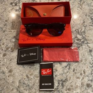 Unisex Disney Ray-ban sunglasses.  Polarized